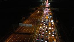 Yurtta bayram göçü başladı: Otoyolların kesişim noktasında trafik durdu