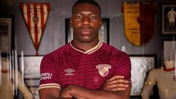 Göztepe'nin yeni Romulo'su Sinclair Armstrong olacak