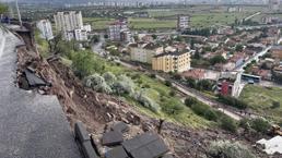 Sağanak sonrası Kayseri'de istinat duvarı çöktü