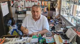 Devrek'te 52 yıllık saat tamircisi teknolojiye direniyor