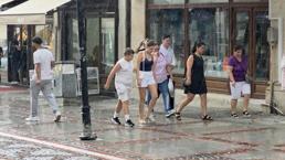 Sağanak yağış Kırklareli ve Edirne'de hayatı olumsuz etkiledi