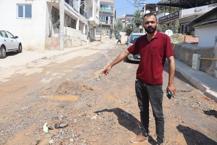 İzmir'de bozuk ve çamurlu yollar vatandaşı isyan ettirdi