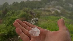 32 derece ağustos sıcağında sağanak, dolu ve fırtına