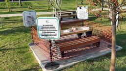 İskenderun’da çöp tepkisi: Kirli masa 7 günlük sergiye dönüştürüldü