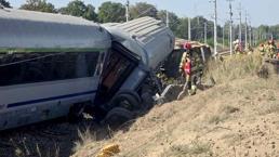 Polonya'da 120 yolculu tren kamyonla çarpıştı