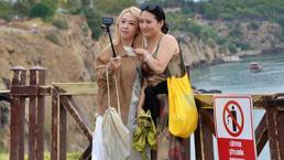 Antalya'da turistler inanamadı! Tam 40 metre, telefona sarıldılar