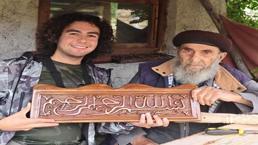 93 yaşında, 60 yıldır yapıyor! Ürettiği bastonları tek kuruş almadan hediye ediyor