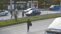 Yaya geçidinde bisikletli 6 yaşındaki çocuğa otomobil çarptı