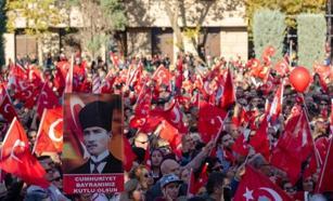 Cumhuriyet Bayramı mesajları ve 29 Ekim sözleri! Cumhuriyet Bayramı ile ilgili sözler ile resimli Cumhuriyet Bayramı kutlama mesajları seçenekleri!