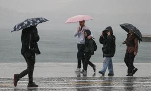 Nisan yağmuru İstanbul'da başladı! Meteoroloji: Yağmur Çarşamba başlayacak, 4 gün sürecek! 9 derece aşağı düşüyor