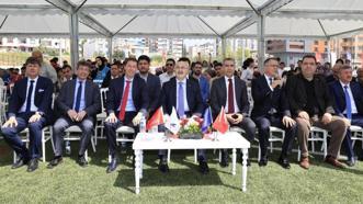 Adana'da açık saha tesislerinin toplu açılışı düzenlendi! “Tüm gençlere hizmet verecek”