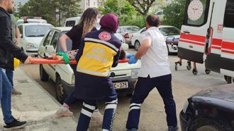 3'üncü katın penceresinden düşen Umut Can, yaralandı