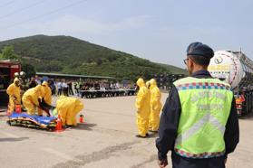 Jandarma ile AFAD’dan tatbikat; gaz sızıntısı olan tankere müdahale edildi