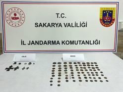 Sakarya'da Bizans dönemine ait sikke ile objeler ele geçirildi