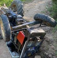 Devrilen traktörün altında hayatını kaybetti