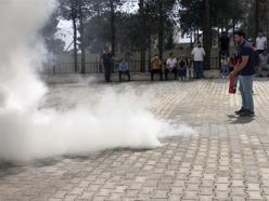 Derik'te kurum amirlerine yangın söndürme eğitimi verildi