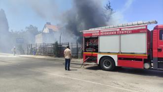 Bursa'da geri dönüşüm tesisinde yangın