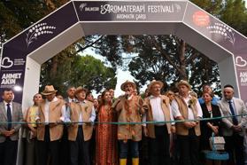 Burhaniye'de 'mis kokulu' festival