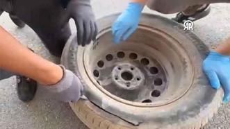 Bu da oldu: Yedek lastiğin içine uyuşturucu saklayan 2 kişi tutuklandı