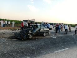 Mardin'de otomobiller kafa kafaya çarpıştı; 5'i çocuk 9 yaralı