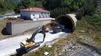 Bolu Dağı Tüneli'ndeki çalışma, planlanan tarihten 12 gün önce tamamlandı