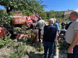 Aksaray’da traktör devrildi: 3 yaralı