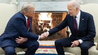 Trump ve Biden görüştü! 4 yıl sonra yeniden Beyaz Saray’da