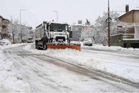 Isparta'da kar yağışı nedeniyle taşımalı eğitime 1 gün ara