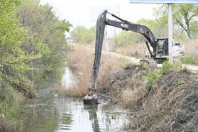 Güzelköy Deresi'nde temizlik çalışması başlatıldı