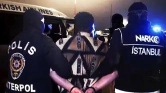 Kırmızı bültenle aranan 3 şüpheliden 2'si Türkiye'ye getirildi