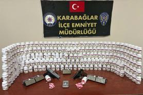 İş yerinde uyuşturucu ve ruhsatsız silahla yakalandı