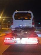 Hafif ticari aracın çarptığı motosikletli kurye öldü; sürücü kaçtı