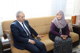 İl Milli Eğitim Müdürü Akbaş'tan şehit annesine ziyaret