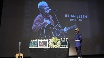 Cenaze asansörde mahsur kaldı! İlhan Şeşen son yolculuğuna uğurlandı