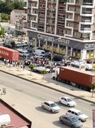 İzmir'de otomobile tüfekli saldırı; 3 ölü, 1 yaralı