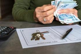 Emekli aylıklarını 16 bin 881 TL’ye çıkaran teklif komisyonda kabul edildi