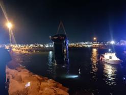 İstanbul- Silivri'de otomobil denize düştü: içindeki kişi son anda kurtuldu
