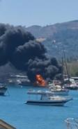 İzmir- Urla'da tekne yangını /Ek video