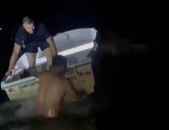 Bursa’da alabora olan teknedeki 3 kişiyi polis kurtardı