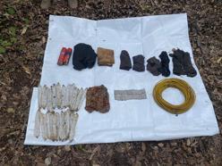 PKK'lı teröristlerin kullandığı mağarada patlayıcı maddeler ele geçirildi