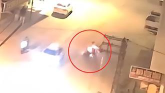 İki motosikletin kafa kafaya çarpıştığı kaza kamerada: 2 yaralı