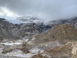 Van'ın yükseklerine kar yağdı