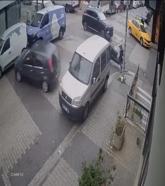 İstanbul - Ataşehir'de motosikletli saldırganlar oto galeriyi kurşunladı: 2 yaralı