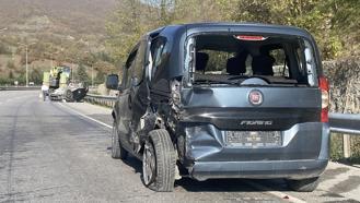 Samsun’da 3 araç kazaya karıştı; 4 yaralı