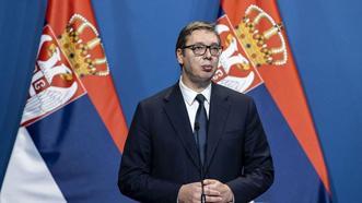 Bosna Savaşı'ndaki keskin nişancılardan olduğu iddiasıyla Sırbistan Cumhurbaşkanı Vucic hakkında suç duyurusunda bulunuldu