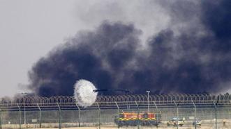 Dubai Airshow 2025'te Hindistan'a ait savaş uçağı düştü