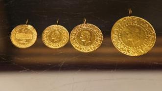 Altın fiyatları düşüşe geçti! 25 Aralık 2025 anlık gram altın, çeyrek altın, tam altın fiyatları