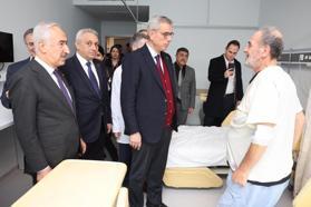 İstanbul - Bakan Memişoğlu, Esenyurt'ta yapımı tamamlanan hastaneyi ziyaret etti