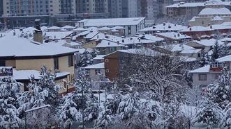 Erzurum'da kar esareti! 775 köy yolu kapandı kar kalınlığı 30 santimetreyi geçti