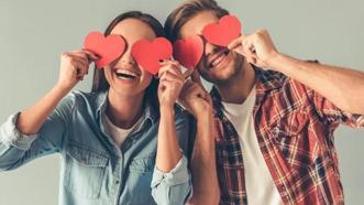 Eşe Sevgililer Günü mesajları: Kocaya ve eşe gönderilecek en anlamlı ve romantik 14 Şubat mesajları & sözleri